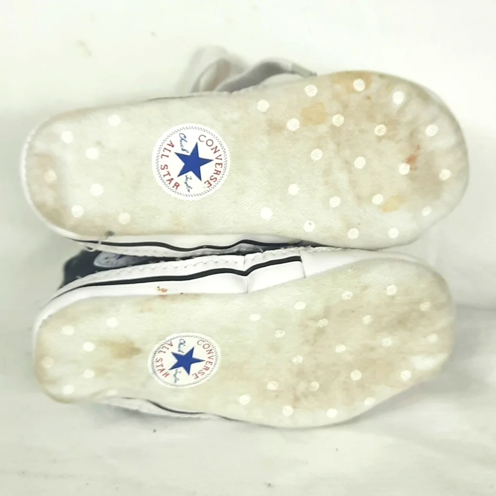 Converse All Star Chuck Taylor Baby Crib Shoes Size 4 Black White with Box